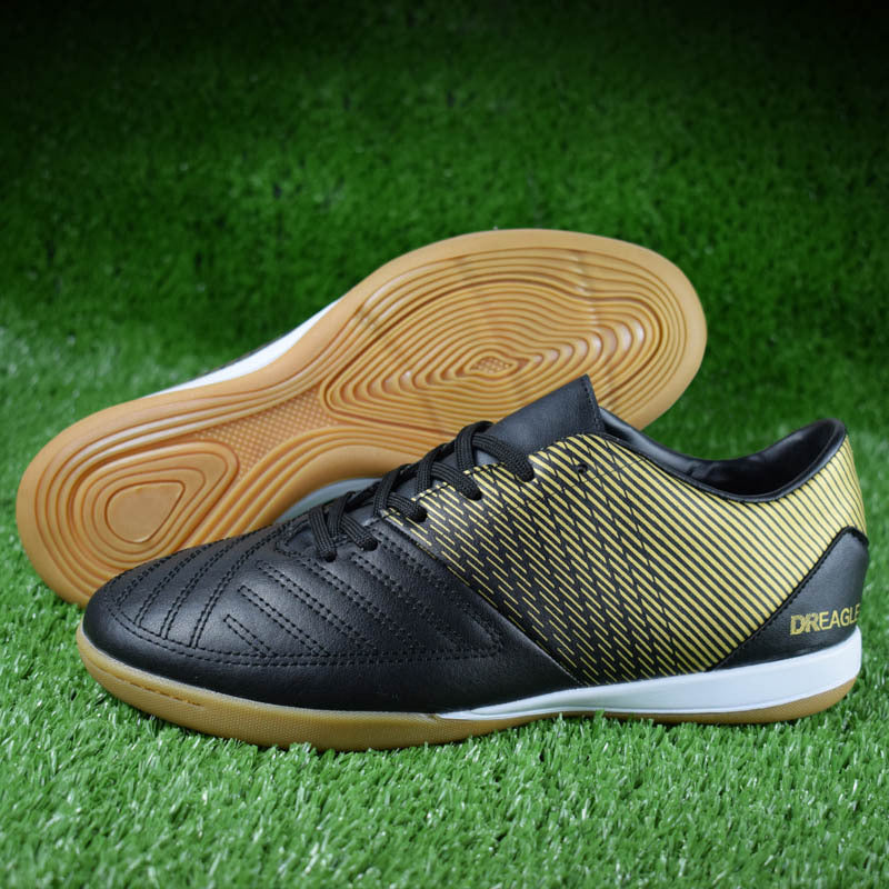 Flat Non-Slip Soccer Shoes