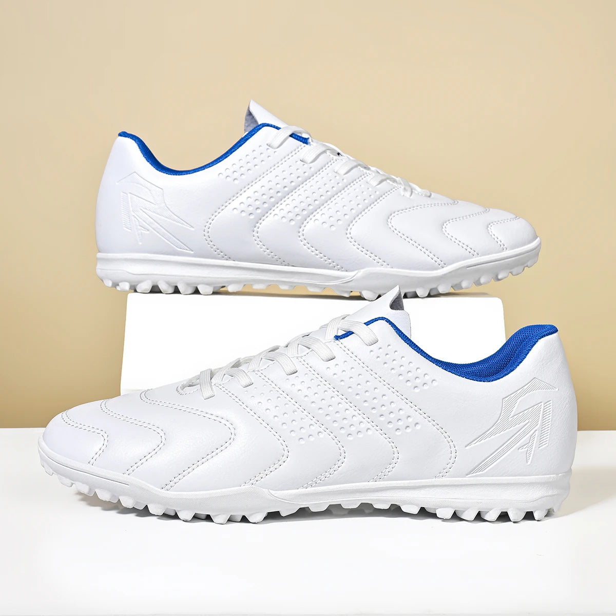 High quality low cut Turf shoe